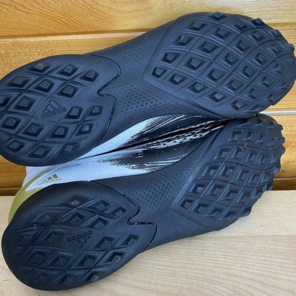 Adidas Predator Men's 4.5 Soccer Cleats Black White Gold FW9220 - Picture 11 of 12